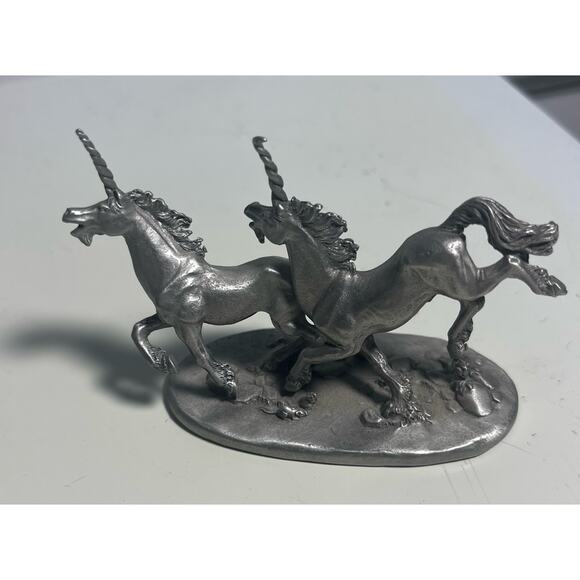 Vintage 1984  Pewter Unicorn Pair Figurine from J.Guthrie - Picture 1 of 2